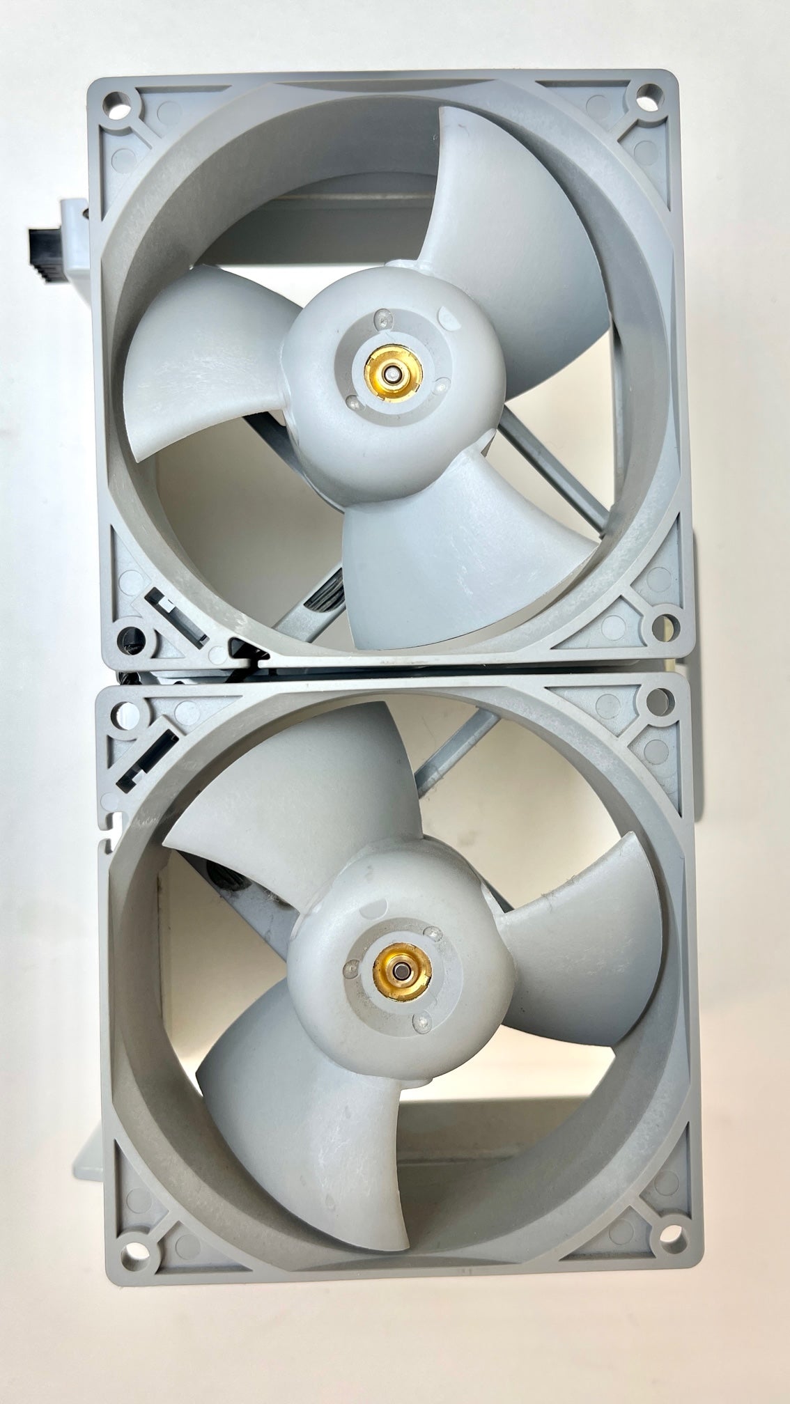 Used Apple Power Mac G5 A1047 Emc 1969 Dual Cooling Fans 