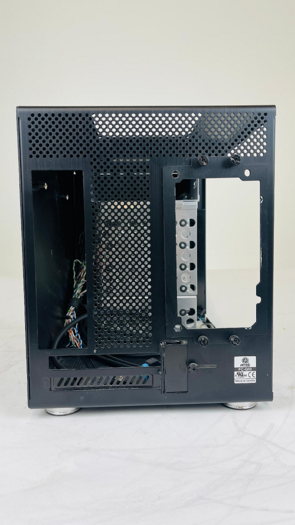 LIAN LI PC-Q08B Black Aluminum Micro ATX Desktop Computer Case LIAN LI PC-Q08B Black Aluminum Micro ATX Desktop Computer Case