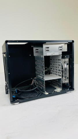 LIAN LI PC-Q08B Black Aluminum Micro ATX Desktop Computer Case LIAN LI PC-Q08B Black Aluminum Micro ATX Desktop Computer Case