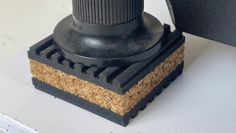 Cork Pads for Turntables to Reduce Vibration & Skipping Anti-Vibration Isolating Pads To Stop Humming Sound.