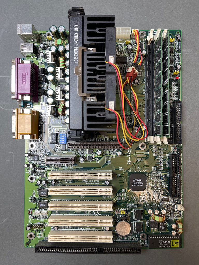 EPOX EP-7KXA SLOT-A Motherboard with AMD-K7 Athlon 600mhz CPU