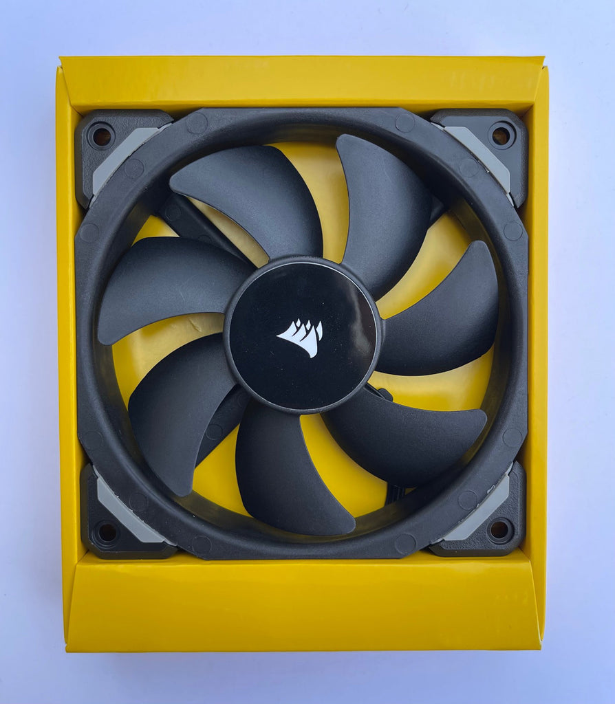 Corsair ML120 Magnetic Levitation 120mm PWM Fan – 2400 RPM, 75 CFM, 4-Pin (Open Box)