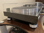 Mnpctech is now making feet for the rare pioneer Series 20 PLC 590 turntable as replacement part or upgrade., as shown on Richard Colburn's example.